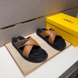Fendi Men’s Slides With Box 2026 New