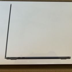 Apple MacBook Air 2022 8 GB 256 SSD