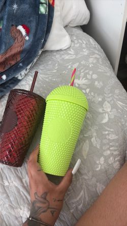 Starbucks reusable cups