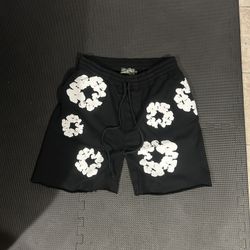 Black And White Cotton Shorts Large