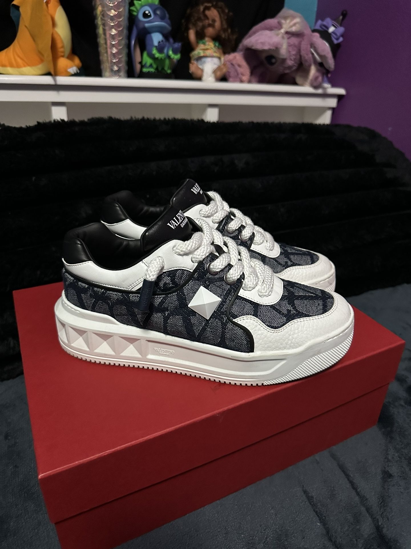 Valentina Stud Shoe Size 9