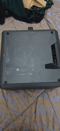 Gigabyte B450 Motherboard + Case