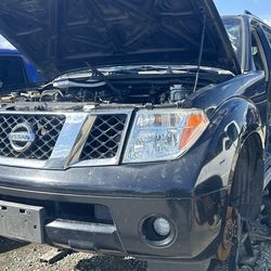 PARTS FOR NISSAN PATHFINDER Frontier  2010 Doors
