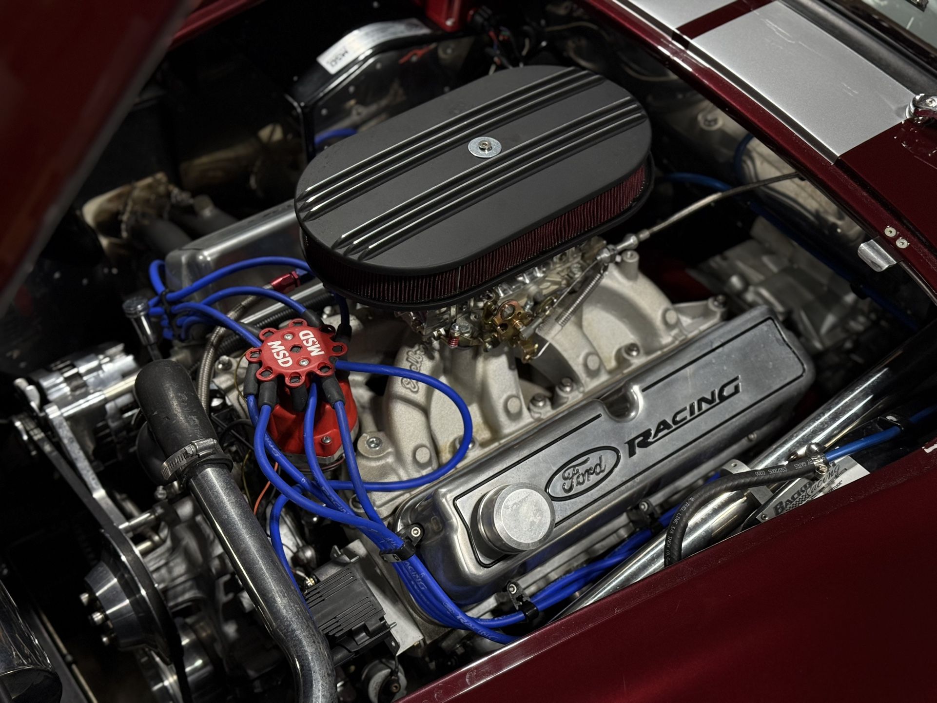 Louvered Air Cleaner With Filter For A Four Barrel Carburetor ๐