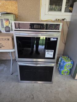 Brand New Frigidaire  Electric Double wall oven