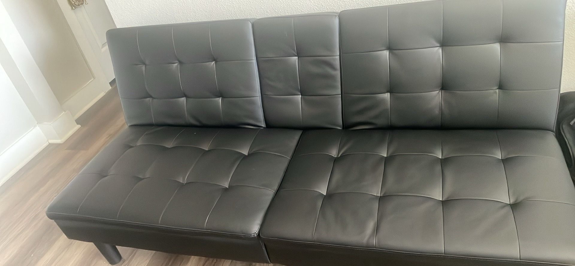 Black Couch / Sofa Bed – With Charging Port & Cup Holders – Good Condition