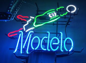 Neon Light. Modelo. Soccer ⚽️. 4 Colors. Looks & Works Great!