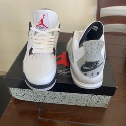 Jordan 4 White Cement 
