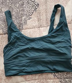 Lululemon green sports bra