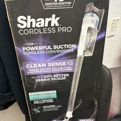 Brand New In Box Shark Cordless Pro Vacuum with Clean Sense IQ and Odor Neutralizer, PowerFins Plus Brushroll, Includes Duster Crevice Too