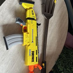 Fortnite Nerf Gun & Pick Axe