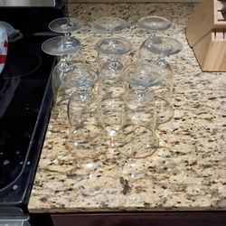 8 Fine Crystal Drink Glasses Vintage W/ Gold Rim