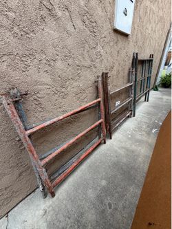 Used Scaffolding Frames & Poles Lot - 6 Frames + 3 Bars