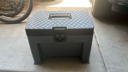Master Mechanic Toolbox/Step Stool/Seat with Tools