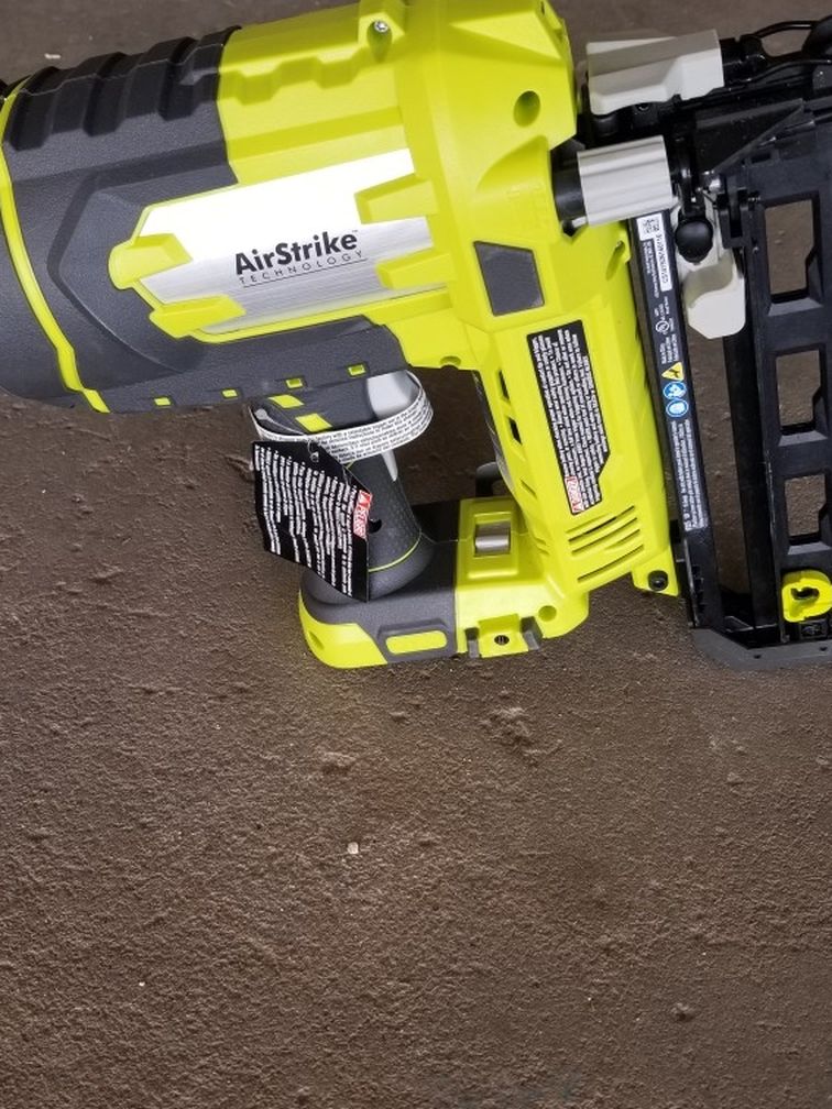 Ryobi 16 gauge finishing nail gun