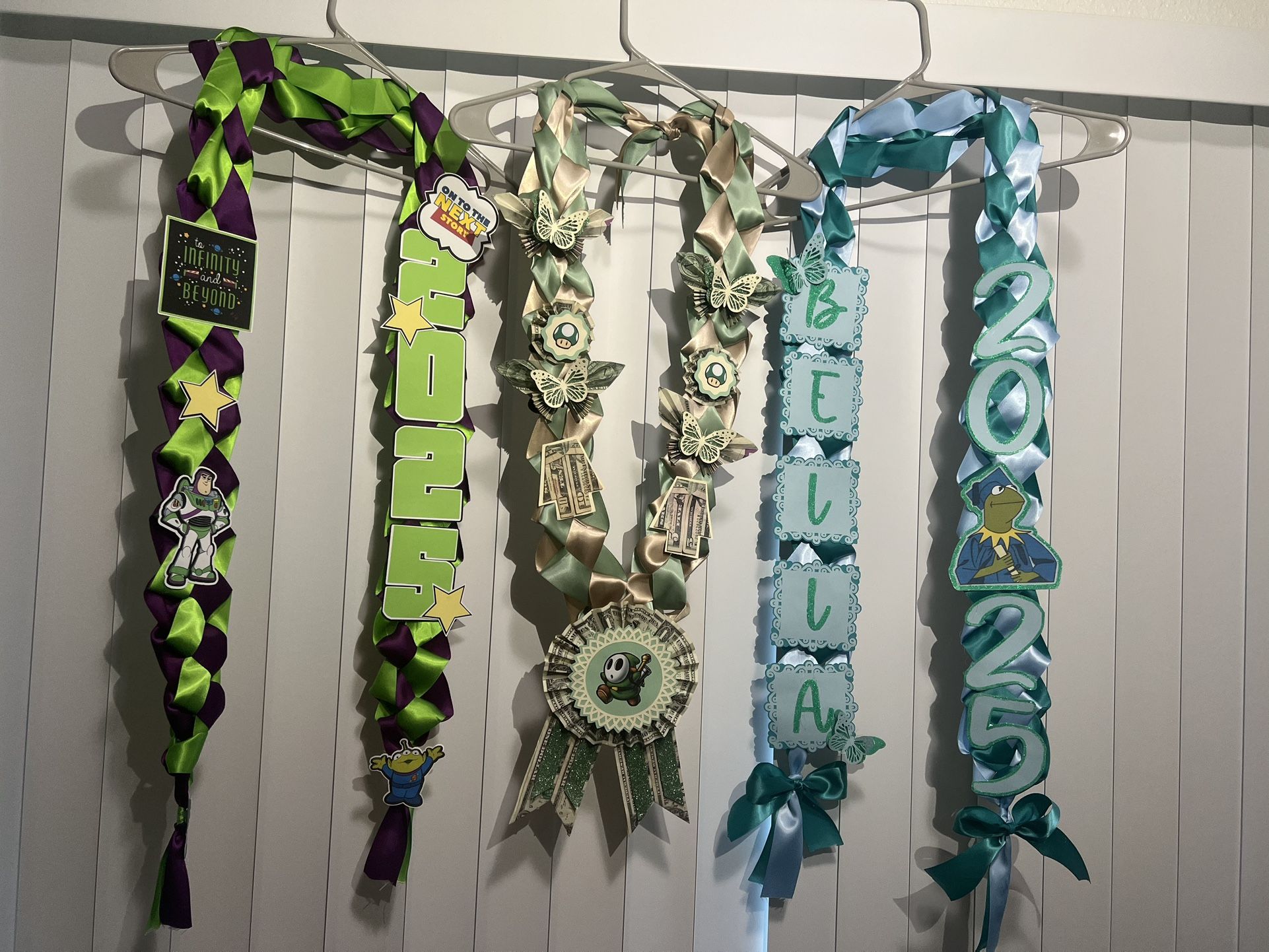 Custom Graduation Leis