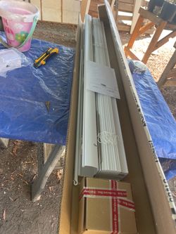 White cordless faux wood blind 45.5”x36” 2” slats