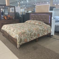 King Bed Dresser Mirror Special 