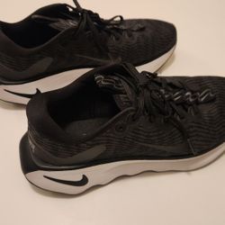 Nike Women's Shoes Size 8.5