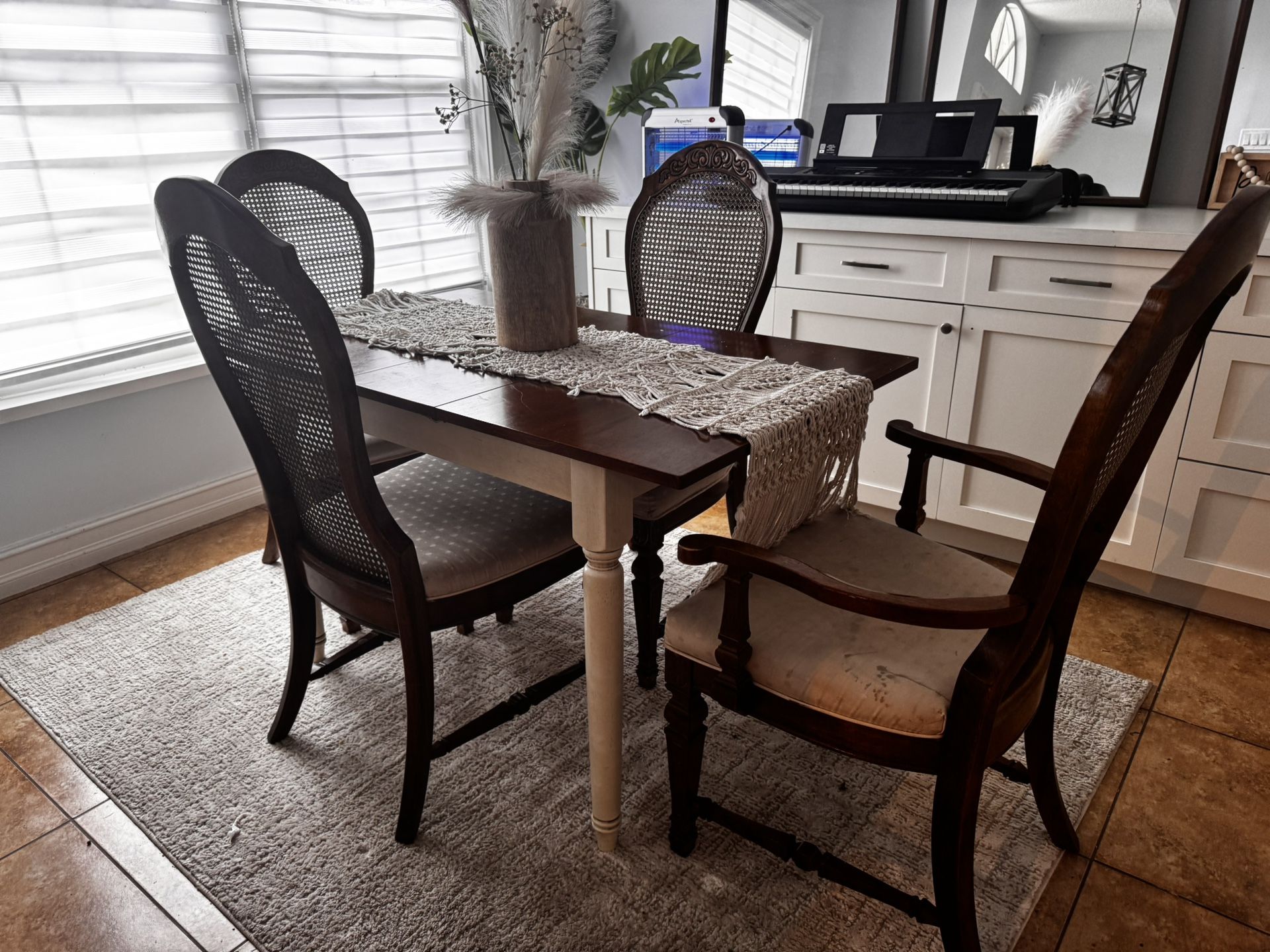 Dining table And chairs