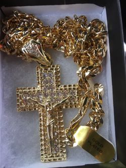 Gold plated/ chapado en oro