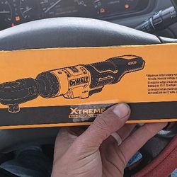 Dewalt 3\8 Ratchet Xtreme Series 