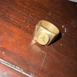 18k Gold Ring 