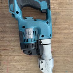 Makita Shear