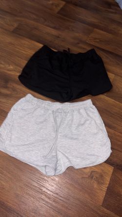Medium shorts