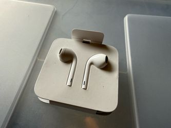 Apple OEM Wired Lightning EarPods Earbuds