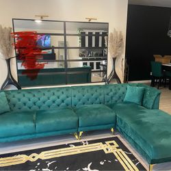 Luxury Velvet Emerald Green Couch