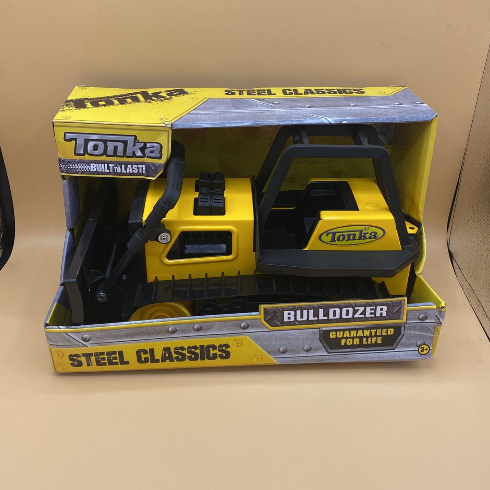 Tonka Bulldozer Steel Classic -Brand New!