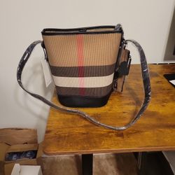 Bucket Shoulder Bag 