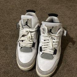 jordan 4 military black 