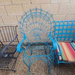 $400 PEACOCK 🦚 ROCKING CHAIR