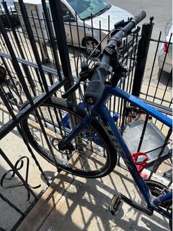 Fx2 trek bike