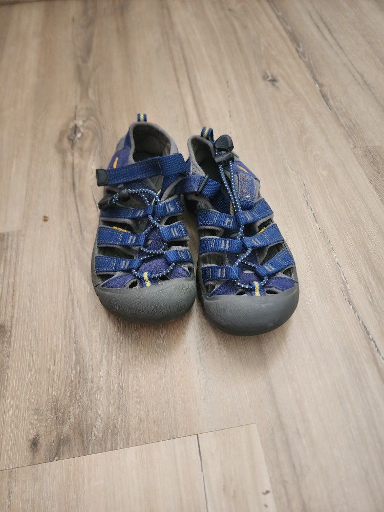 Keen Kids Shoes Size 12