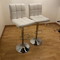 Adjustable Height Bar Stools
