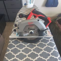 Milwaukee M18 Cordless Circular Saw (SAW ONLY)
