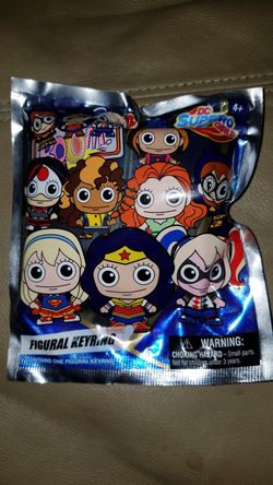 DC SUPER HERO GIRLS FIGURAL KEYRING NEW