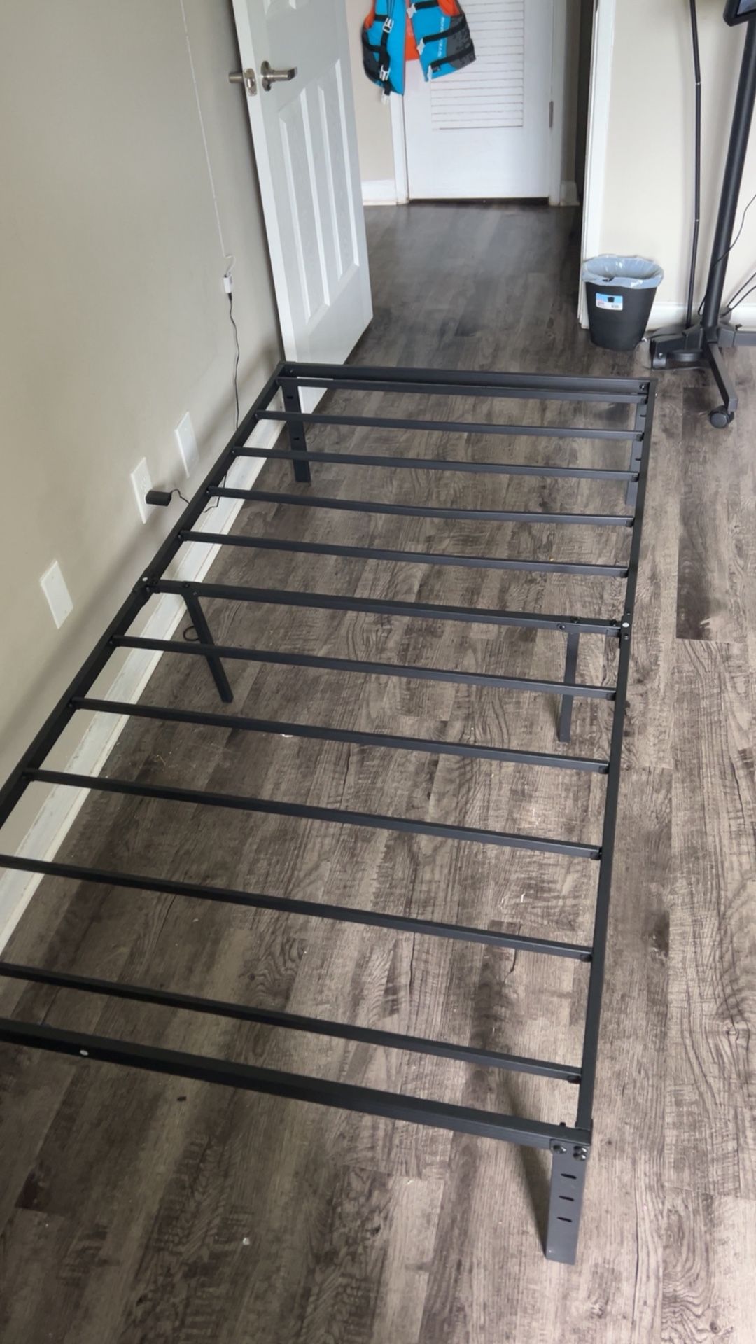Twin Bed Frame 