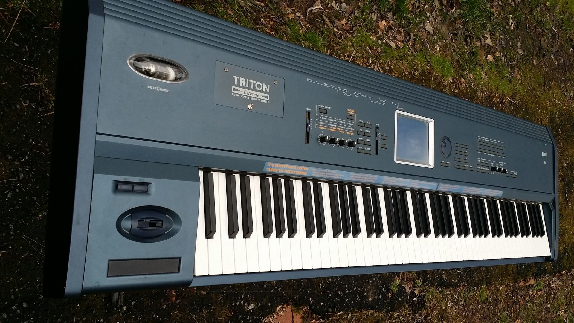 Korg Titon Extreme 88 Key Keyboard