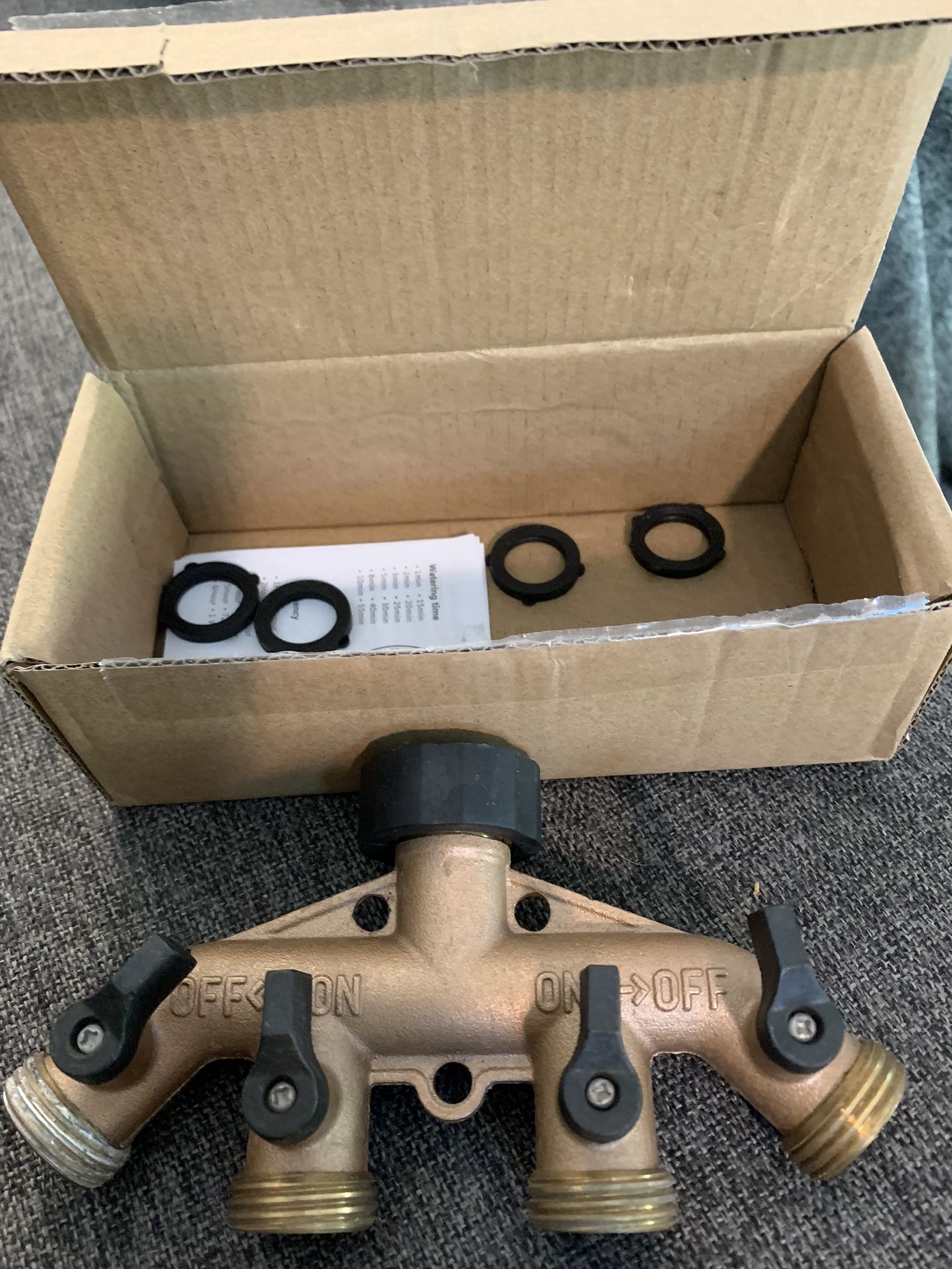 4 way brand new brass hose splitter
