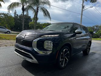 2022 Mitsubishi outlander