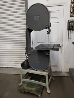 United Machinery By Newcorp 18" Wood Cutting Band Saw 2 HP 110v Bandsaw Tool Shop Garage Tools
