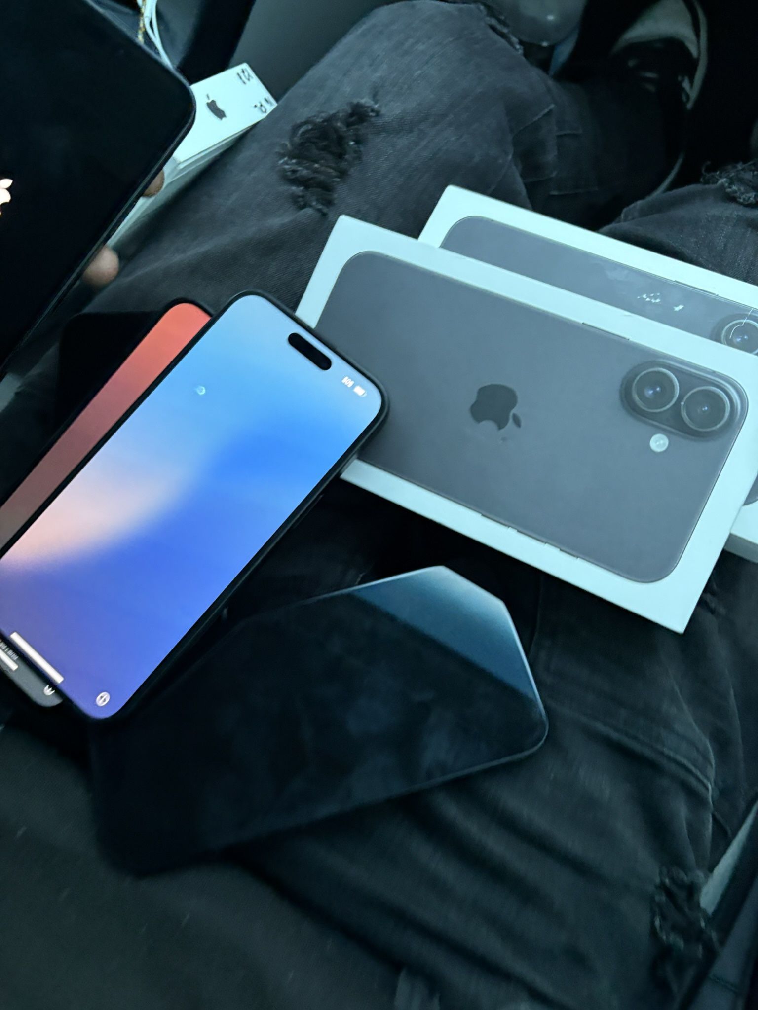 iphone 15/16plus (unlocked)