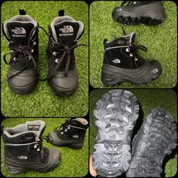 The North Face Kids Chilkat V Lace Waterproof Boots Size 11c New (READ DESCRIPTION)