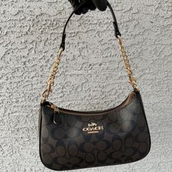 coach shoulder bags