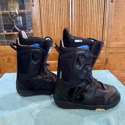 Burton Mint Women’s Snowboard Boot size 6