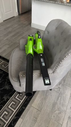 Set of two air blowers